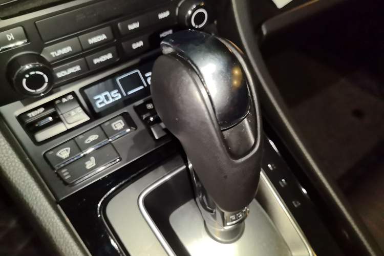 Used Porsche 718 2019 Cayman T 2.0T Gear Lever