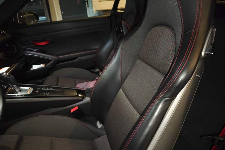 Used Porsche 718 2019 Cayman T 2.0T Left Rear Seat
