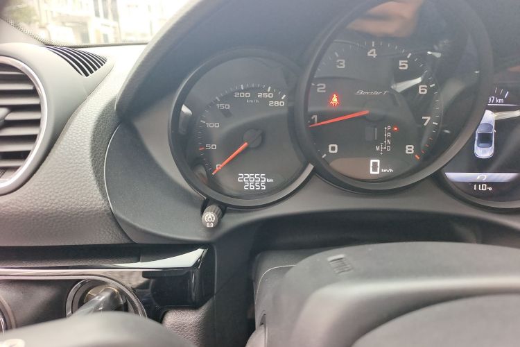 Used Porsche 718 2019 Boxster T 2.0T Odometer Close Up