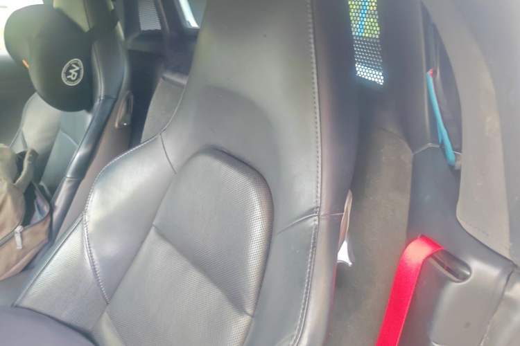 Used Porsche 718 2019 Boxster T 2.0T Left Rear Seat