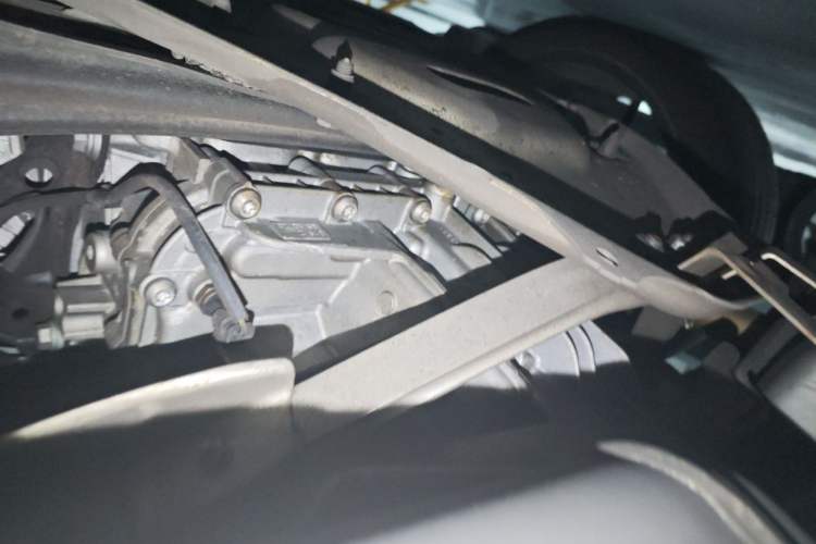 Used Porsche 718 2019 Cayman T 2.0T Engine Bay Left