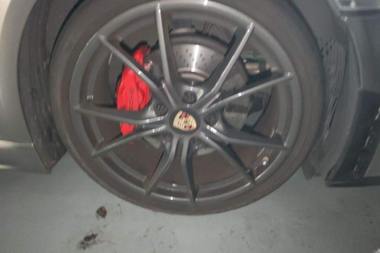 Used Porsche 718 2019 Cayman T 2.0T Right Front Wheel Hub