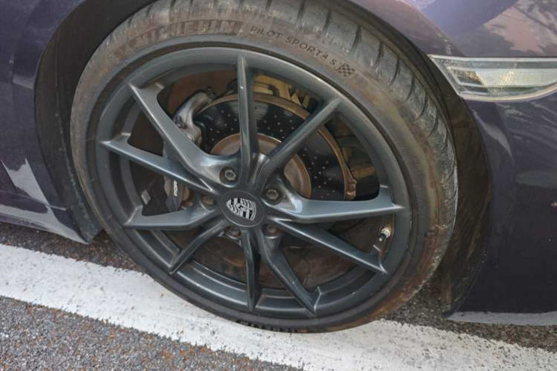Used Porsche 718 2019 Boxster T 2.0T Right Front Wheel Hub