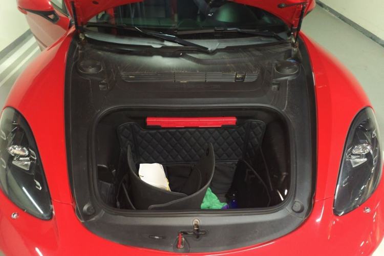 Used Porsche 718 2019 Cayman T 2.0T Engine Bay