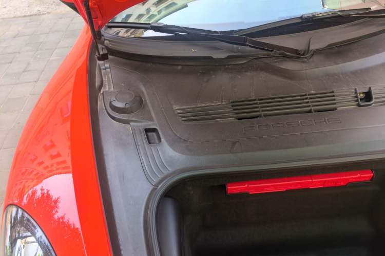 Used Porsche 718 2019 Boxster T 2.0T Engine Bay Right