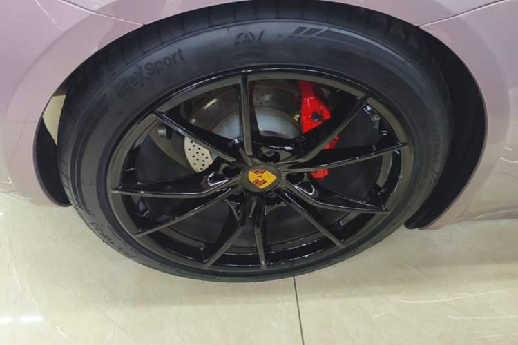 Used Porsche 718 2019 Boxster T 2.0T Right Rear Wheel Hub