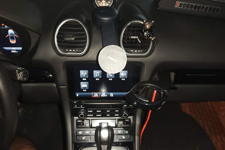 Used Porsche 718 2019 Boxster T 2.0T Audio And AC Panel