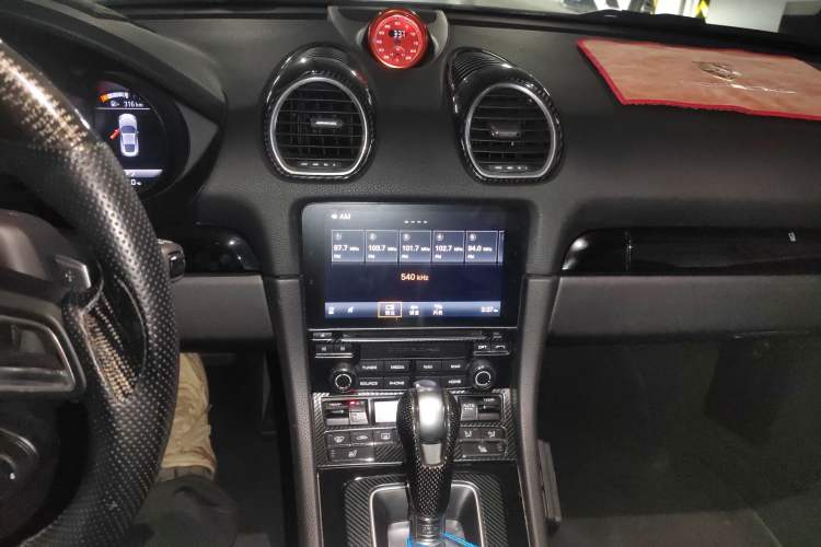 Used Porsche 718 2019 Cayman T 2.0T Audio And AC Panel