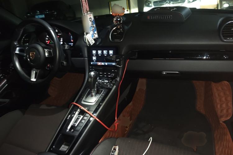 Used Porsche 718 2019 Boxster T 2.0T Center Console