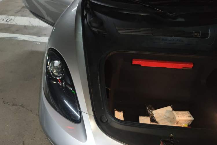 Used Porsche 718 2019 Boxster T 2.0T Engine Bay Right