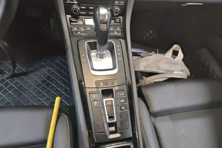 Used Porsche 718 2019 Boxster T 2.0T Gear Lever