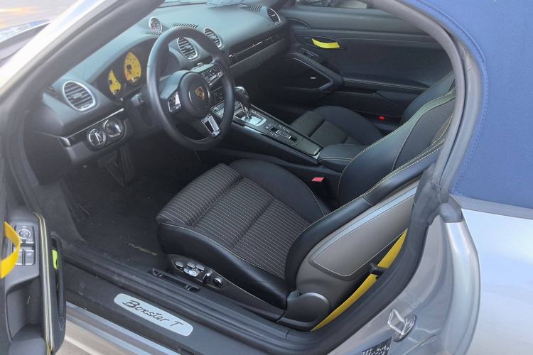Used Porsche 718 2019 Boxster T 2.0T Interior 1