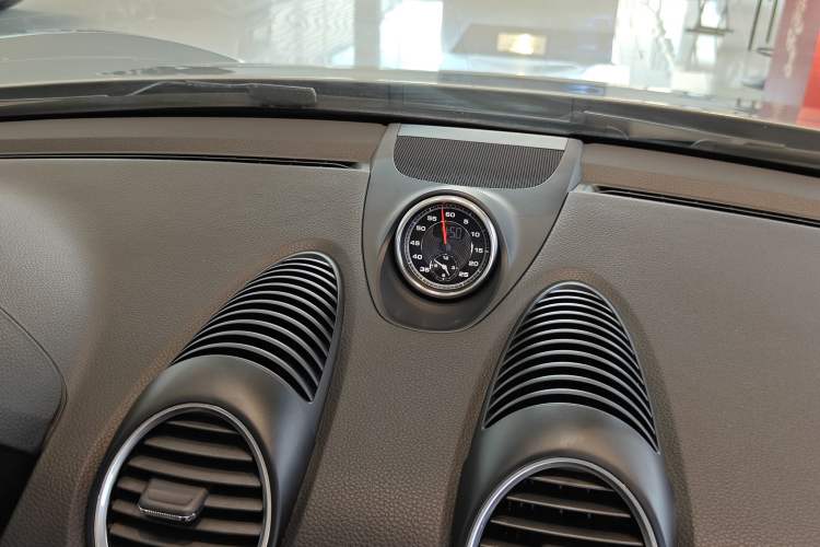 Used Porsche 718 2019 Boxster T 2.0T Interior 2