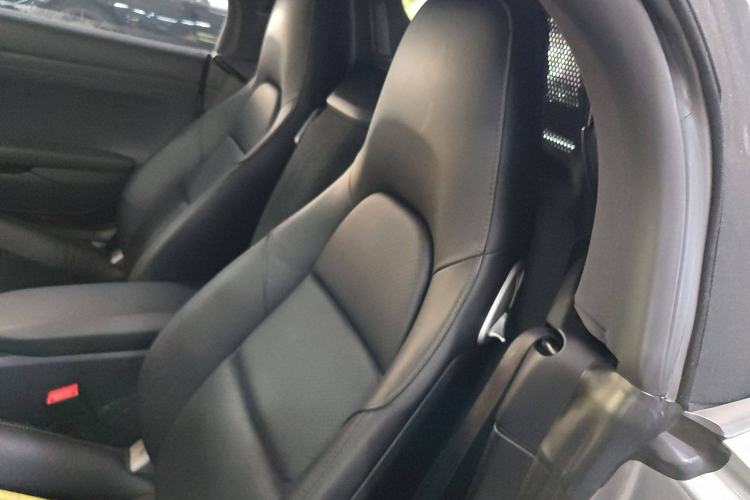 Used Porsche 718 2019 Boxster T 2.0T Interior 4