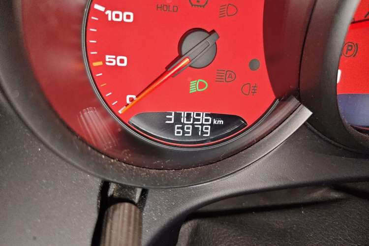 Used Porsche 718 2019 Cayman T 2.0T Odometer Close Up