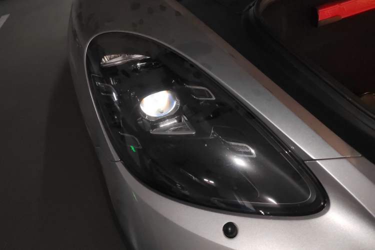 Used Porsche 718 2019 Cayman T 2.0T Right Front Headlight