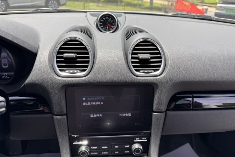Used Porsche 718 2019 Cayman T 2.0T Audio And AC Panel