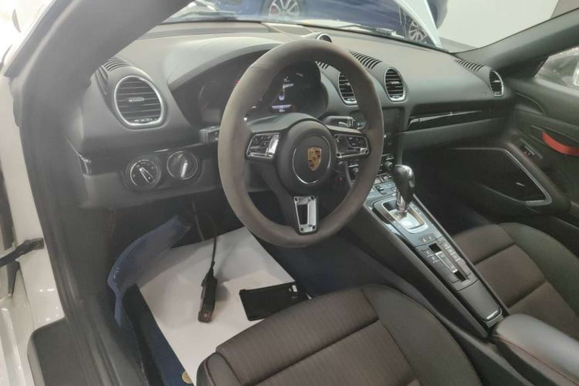 Used Porsche 718 2019 Boxster T 2.0T Center Console