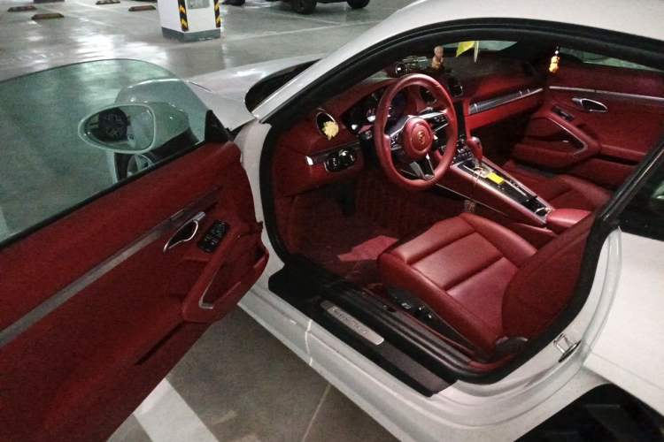 Used Porsche 718 2019 Cayman T 2.0T Driver Seat