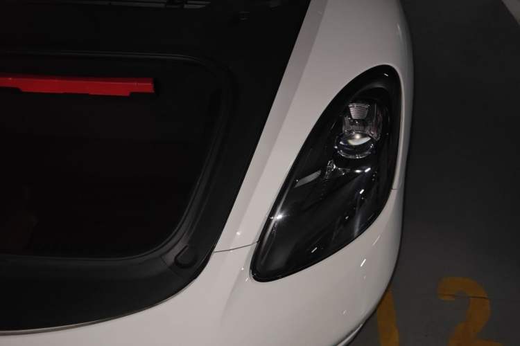 Used Porsche 718 2019 Cayman T 2.0T Engine Bay Left
