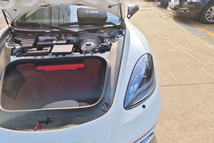 Used Porsche 718 2019 Boxster T 2.0T Engine Bay Left