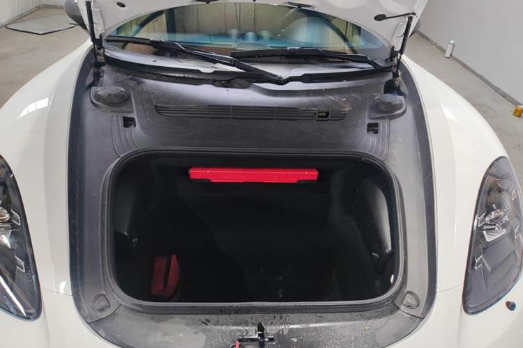 Used Porsche 718 2019 Boxster T 2.0T Engine Bay
