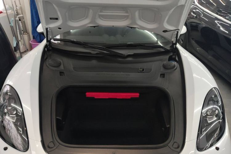 Used Porsche 718 2019 Boxster T 2.0T Engine Bay