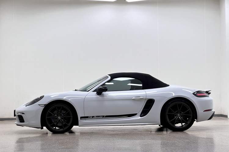 Used Porsche 718 2019 Boxster T 2.0T Exterior 12