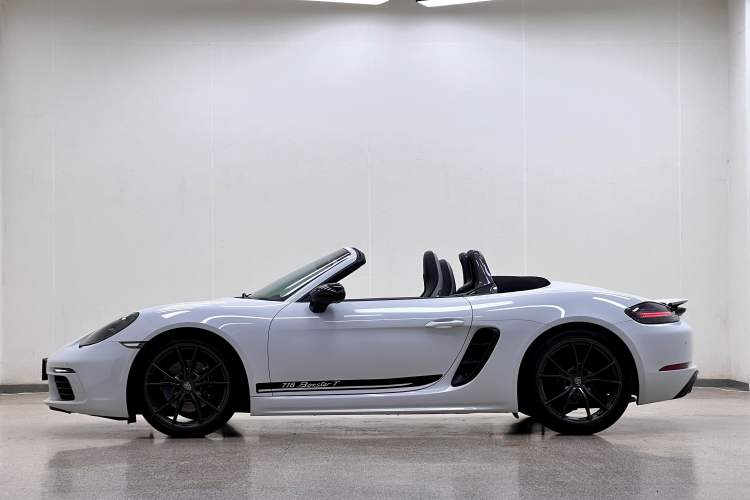 Used Porsche 718 2019 Boxster T 2.0T Exterior 13