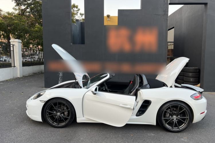 Used Porsche 718 2019 Boxster T 2.0T Exterior 4
