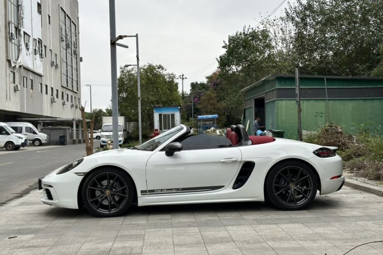 Used Porsche 718 2019 Boxster T 2.0T Exterior 5