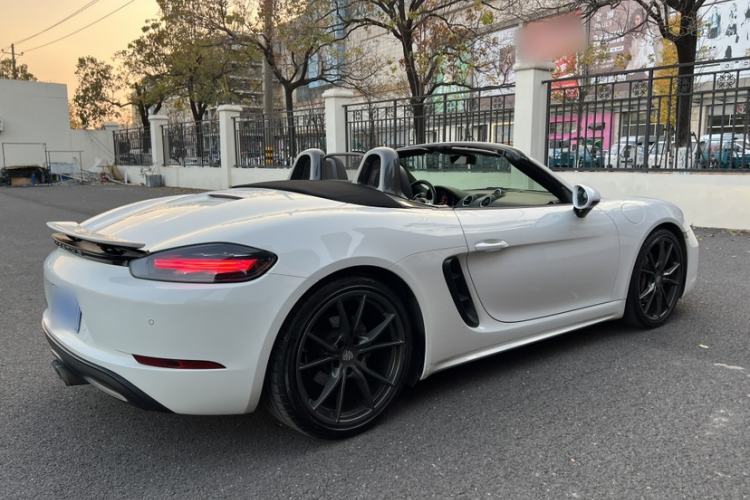 Used Porsche 718 2019 Boxster T 2.0T Exterior 7