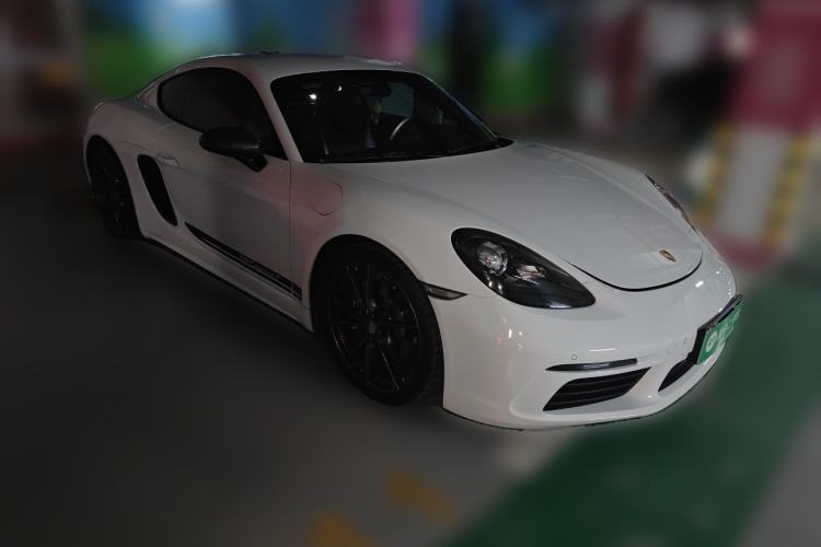 Used Porsche 718 2019 Cayman T 2.0T Front Right 45 Deg