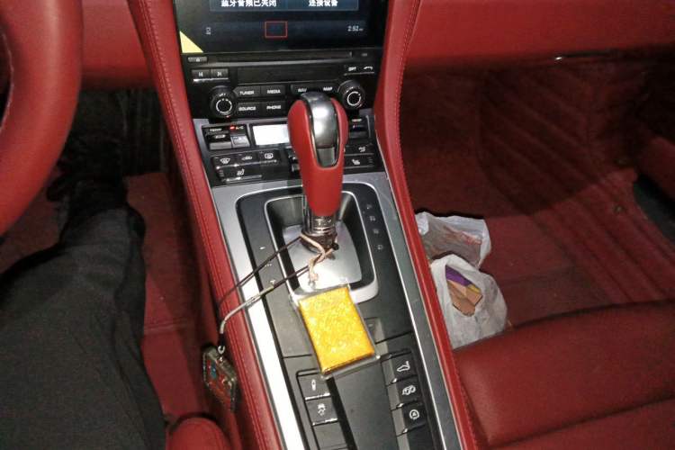 Used Porsche 718 2019 Cayman T 2.0T Gear Lever
