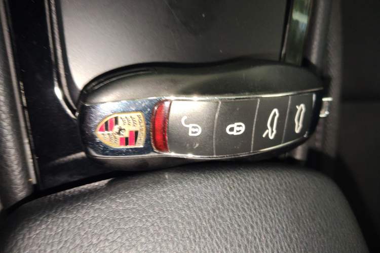 Used Porsche 718 2019 Boxster T 2.0T Interior 1