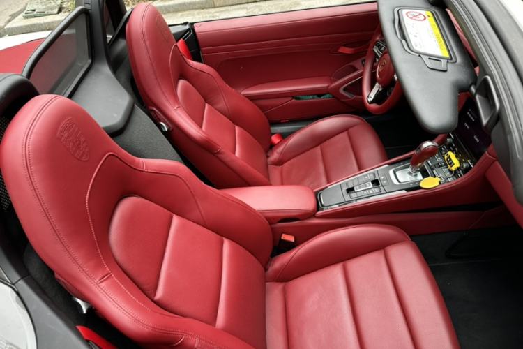 Used Porsche 718 2019 Boxster T 2.0T Interior 12
