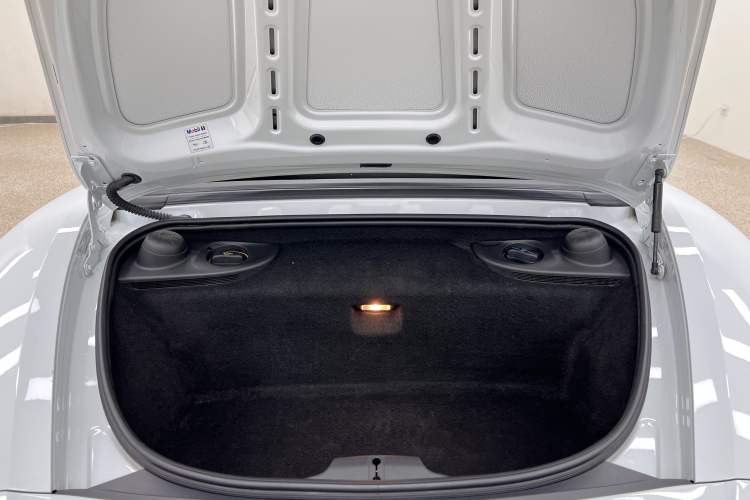 Used Porsche 718 2019 Boxster T 2.0T Interior 12