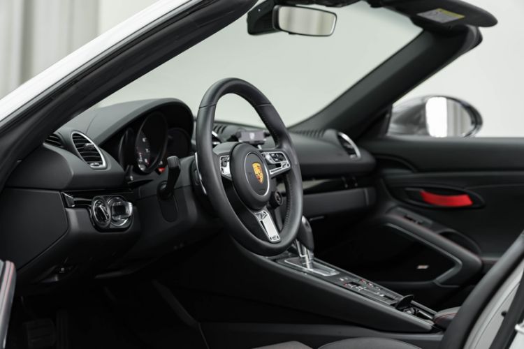 Used Porsche 718 2019 Boxster T 2.0T Interior 2