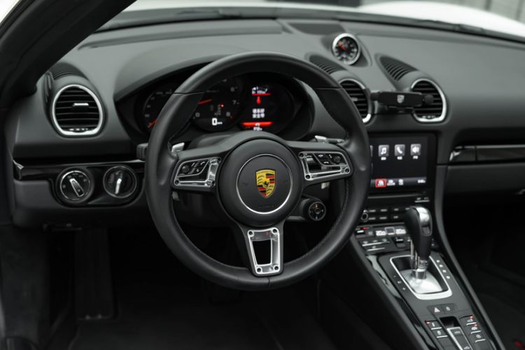 Used Porsche 718 2019 Boxster T 2.0T Interior 3