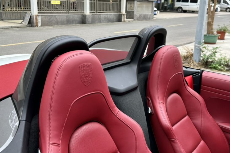 Used Porsche 718 2019 Boxster T 2.0T Interior 8