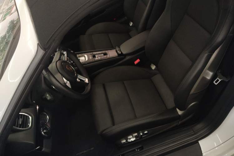 Used Porsche 718 2019 Boxster T 2.0T Left Front Seat
