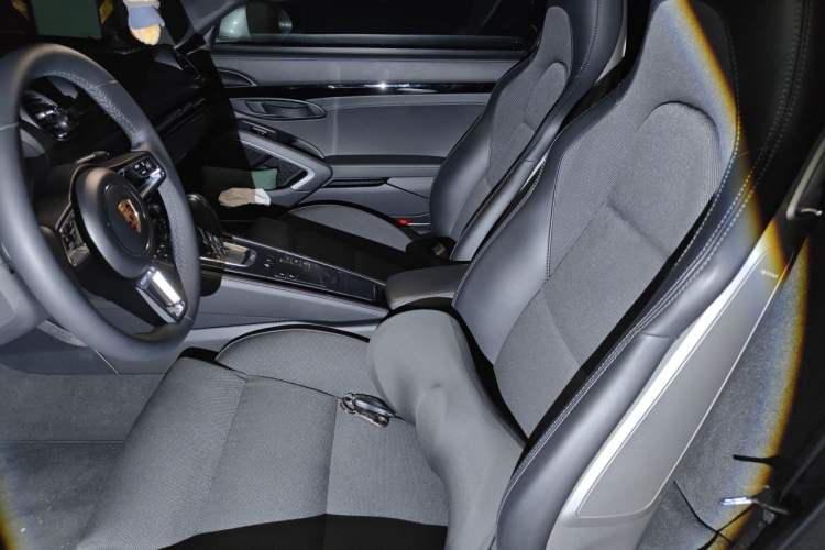 Used Porsche 718 2019 Cayman T 2.0T Left Rear Seat