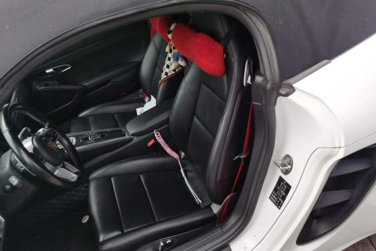 Used Porsche 718 2019 Boxster T 2.0T Left Rear Seat