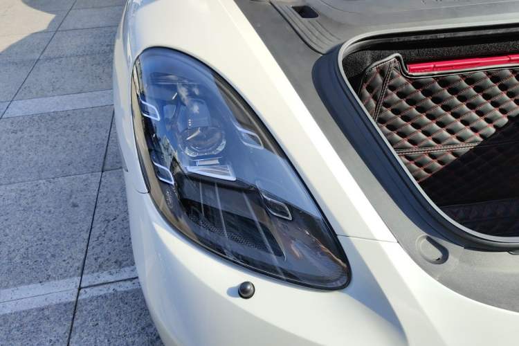 Used Porsche 718 2019 Boxster T 2.0T Right Front Headlight