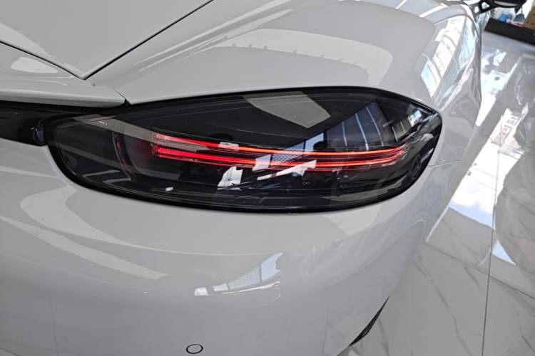 Used Porsche 718 2019 Cayman T 2.0T Right Rear Taillight
