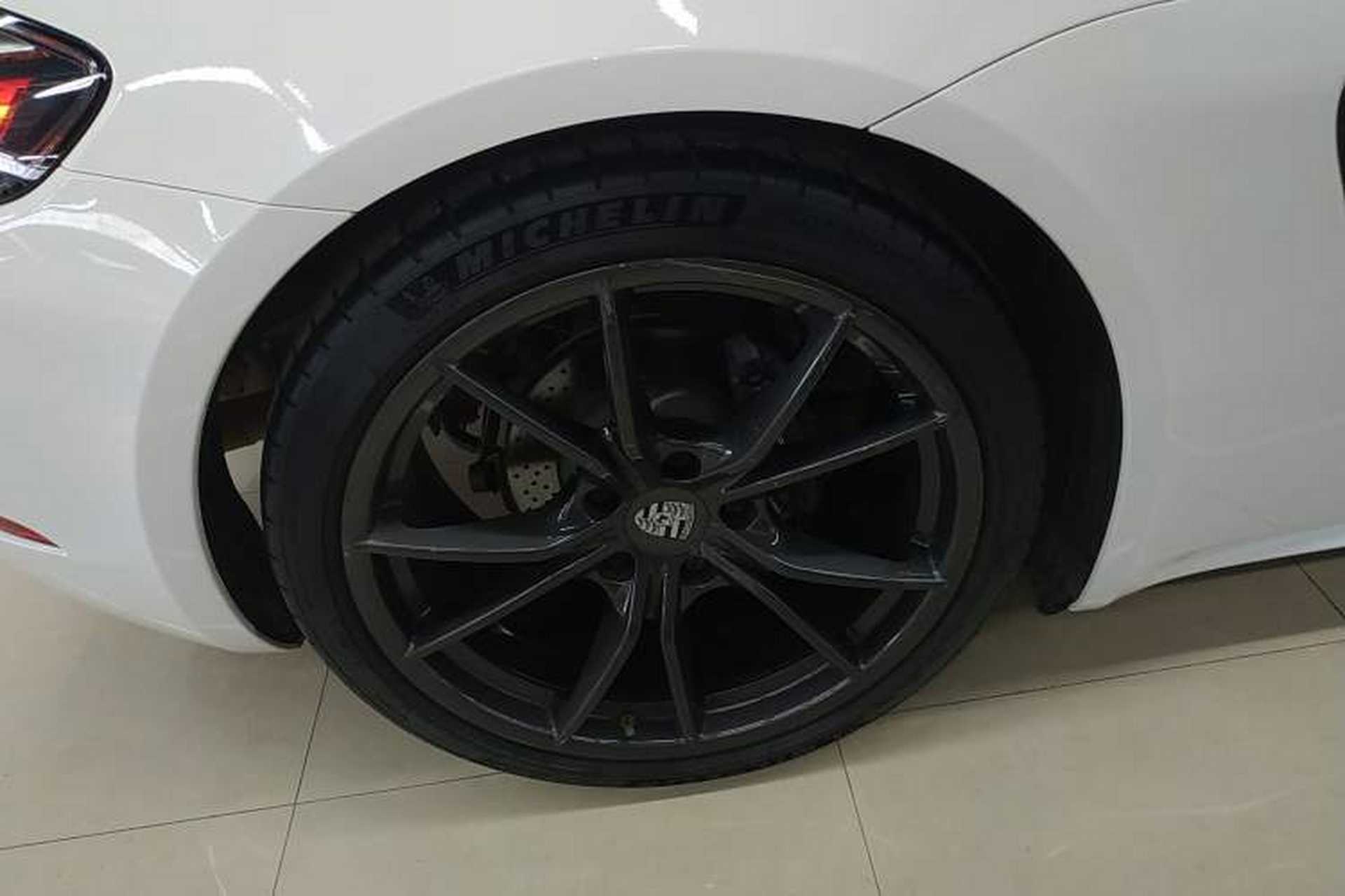 Used Porsche 718 2019 Boxster T 2.0T Right Rear Wheel Hub