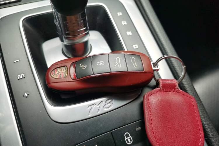 Used Porsche 718 2019 Boxster T 2.0T Vehicle Key
