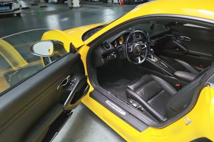 Used Porsche 718 2019 Cayman T 2.0T Driver Seat