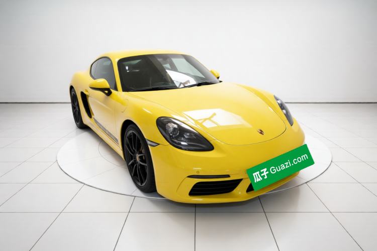 Used Porsche 718 2019 Cayman T 2.0T Front Right 45 Deg