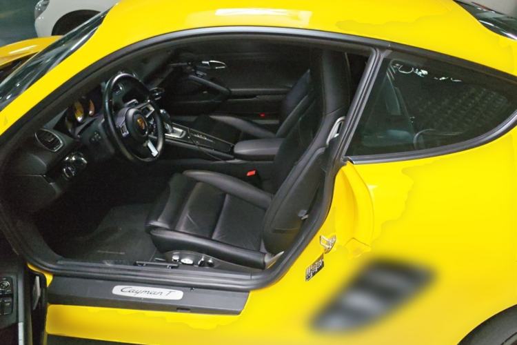 Used Porsche 718 2019 Cayman T 2.0T Left Rear Seat